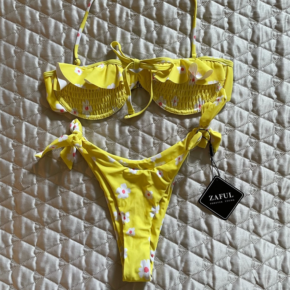 Zaful - yellow floral halter bikini